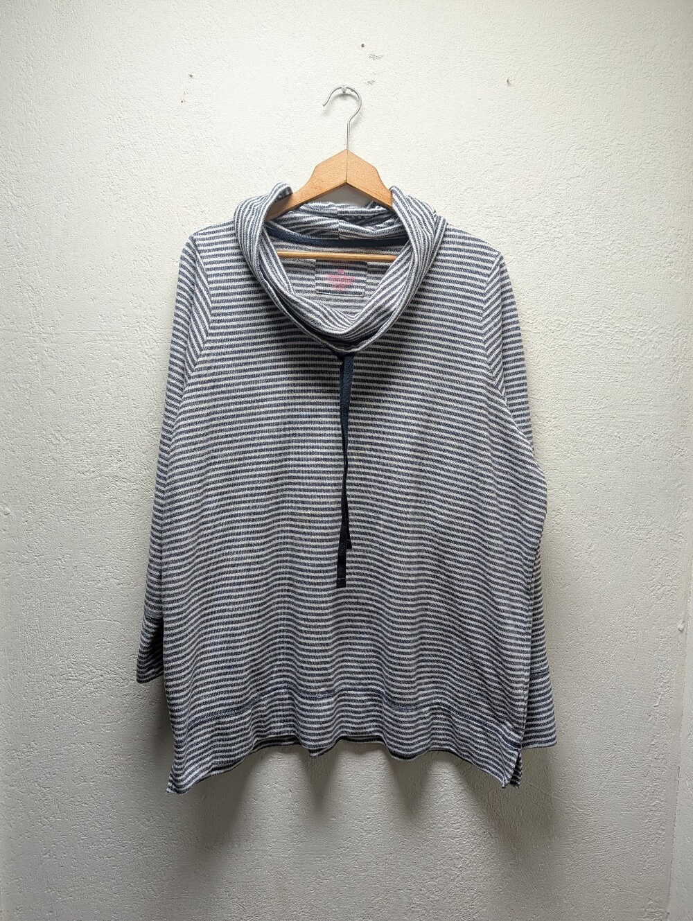 SONOMA Life + Style Women's 2X Gray White Striped Cowl Neck Hoodie